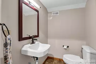 21 Sleepy Hollow Dr, Asheville, NC 28805 - Photo 35