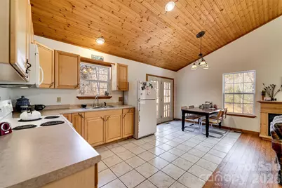 33 E H Bailey Road, Bryson City, NC 28713 - Photo 13