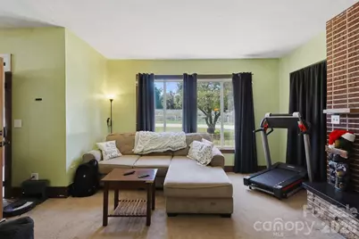 512 1st Street W, Conover, NC 28613 - Photo 17