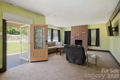 512 1st Street W, Conover, NC 28613 - Photo 15