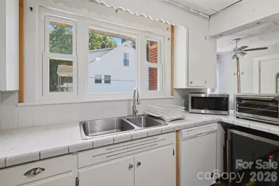 512 1st Street W, Conover, NC 28613 - Photo 21