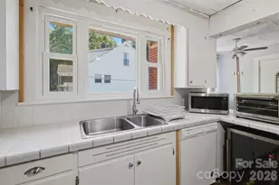 512 1st St W, Conover, NC 28613 - Photo 21