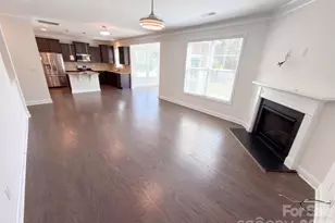 5015 Sea Cliff Ln, Lancaster, SC 29720 - Photo 3