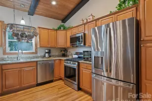 100 Loafer Ln, Waynesville, NC 28785 - Photo 19