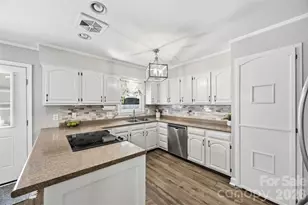 4376 Gentry Ln, York, SC 29745 - Photo 9