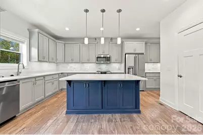 68 Rock View Court, Hendersonville, NC 28739 - Photo 7