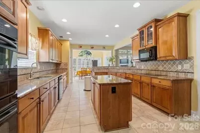 7607 Meadow Grove Drive, Waxhaw, NC 28173 - Photo 9