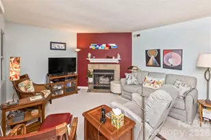 3001 St Augustine Pl, Asheville, NC 28805 - Photo 5