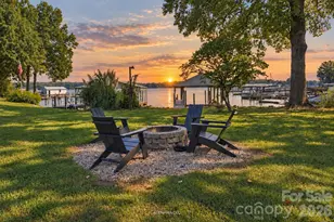 4954 Moonlite Bay Dr, Sherrills Ford, NC 28673 - Photo 1