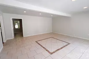 6226 Dumont Ln, Charlotte, NC 28269 - Photo 19