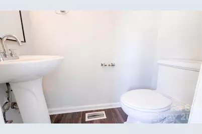 6226 Dumont Lane, Charlotte, NC 28269 - Photo 17