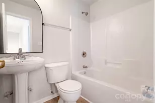 6226 Dumont Ln, Charlotte, NC 28269 - Photo 15