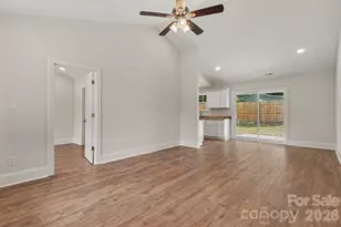 214 W 3rd St, Kershaw, SC 29067 - Photo 9