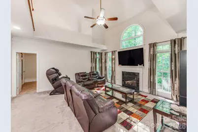 10145 Stewarton Lane NW, Charlotte, NC 28269 - Photo 9