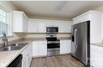 2246 Pacer Drive, Lancaster, SC 29720 - Photo 5