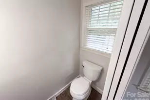 1527 Burnley Rd, Charlotte, NC 28210 - Photo 11