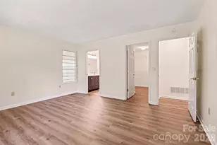 7 Firestone Ct, Etowah, NC 28729 - Photo 5