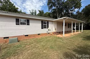 153 Loomis St, Chester, SC 29706 - Photo 3