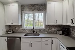 131 Caldonia Dr, Candler, NC 28715 - Photo 11