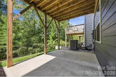 10447 Glenmere Creek Circle, Charlotte, NC 28262 - Photo 9