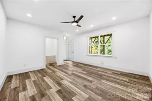 10447 Glenmere Crk Cir, Charlotte, NC 28262 - Photo 7