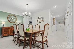 5811 Sharon Rd, Charlotte, NC 28210 - Photo 9
