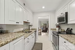 5811 Sharon Rd, Charlotte, NC 28210 - Photo 5