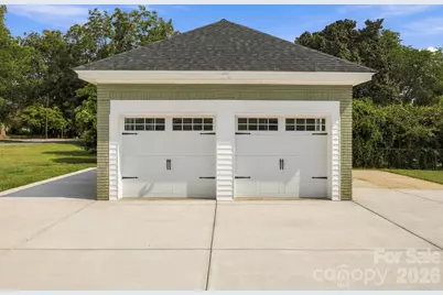 201 E 1st Street, Lowell, NC 28098 - Photo 27