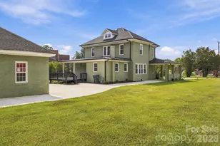 201 E 1st St, Lowell, NC 28098 - Photo 29