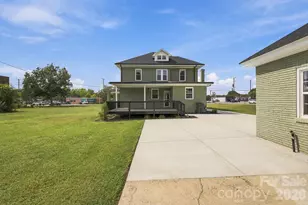 201 E 1st St, Lowell, NC 28098 - Photo 25