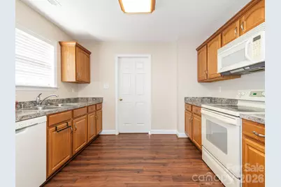 8415 Quail Hollow Drive, Harrisburg, NC 28075 - Photo 15