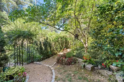 185 Macon Avenue #A2, Asheville, NC 28804 - Photo 27