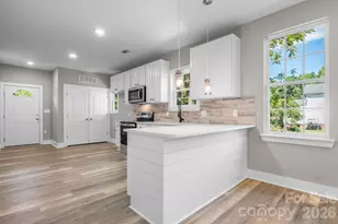111 N Clay St, Lowell, NC 28098 - Photo 5