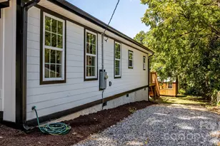 111 N Clay St, Lowell, NC 28098 - Photo 17