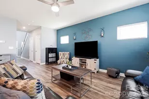 2010 Red Ash Dr, Charlotte, NC 28215 - Photo 13