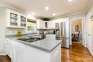11005 Stonepath Ln, Charlotte, NC 28277 - Photo 7