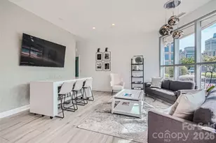 333 W Trade Street W, Charlotte, NC 28202 - Photo 25