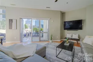 333 W Trade Street W, Charlotte, NC 28202 - Photo 31