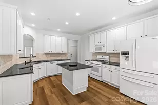 15046 Annan Ct, Charlotte, NC 28277 - Photo 19