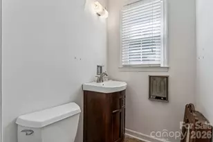 6408 Spring Garden Ln, Charlotte, NC 28213 - Photo 21