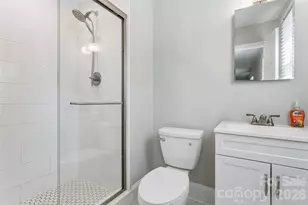 6408 Spring Garden Ln, Charlotte, NC 28213 - Photo 17