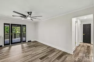 4908 Zephyr Ln, Charlotte, NC 28209 - Photo 9