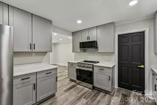 4908 Zephyr Ln, Charlotte, NC 28209 - Photo 17