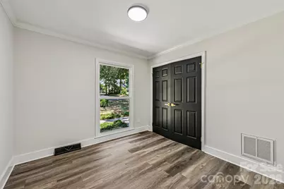 4908 Zephyr Lane, Charlotte, NC 28209 - Photo 19