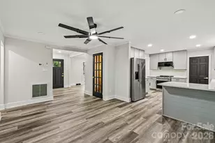 4908 Zephyr Ln, Charlotte, NC 28209 - Photo 11