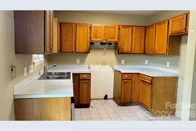 10121 Brawley Lane, Charlotte, NC 28215 - Photo 5