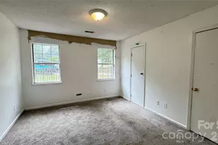 10121 Brawley Ln, Charlotte, NC 28215 - Photo 13