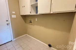 10121 Brawley Ln, Charlotte, NC 28215 - Photo 9