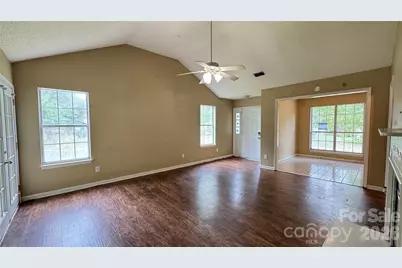10121 Brawley Lane, Charlotte, NC 28215 - Photo 17