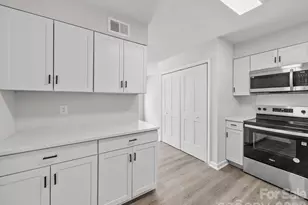 11222 Carmel Chace Dr, Charlotte, NC 28226 - Photo 9